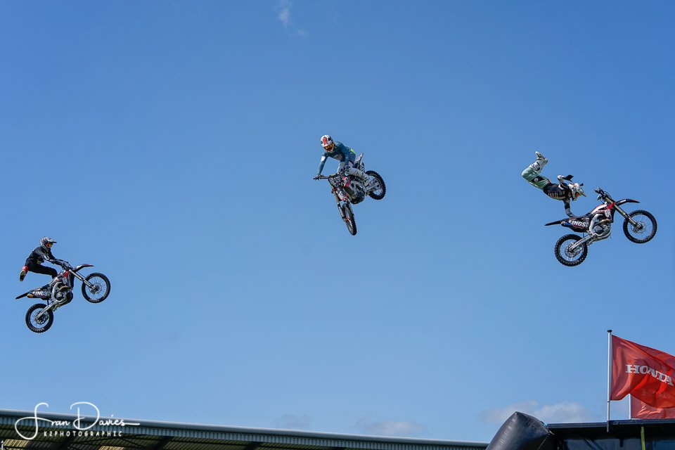 K2Photographic's tweet photo. Spectacular stunts at the @greatyorkshow yesterday from @BolddogFMX #GYS2019 https://t.co/VFXTpWwhpy