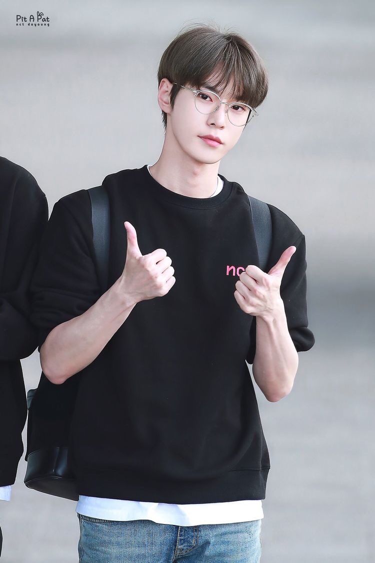 มึงว่าน้องดาวเรืองมีแฟนยังวะ