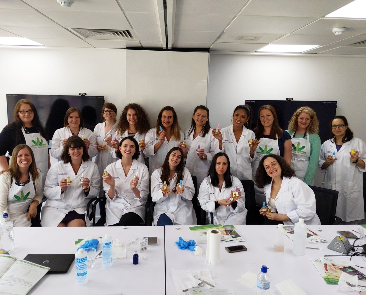 incosmetics's tweet image. Thank you once again to @formulabotanica for a fantastic formulation workshop and to @Oand3_oilfamily for providing amazing natural oils! Don&apos;t forget to visit us on Facebook where you can watch our live stream videos @incosLatam @incosNA #GreenBeauty #incosmetics #Formulation