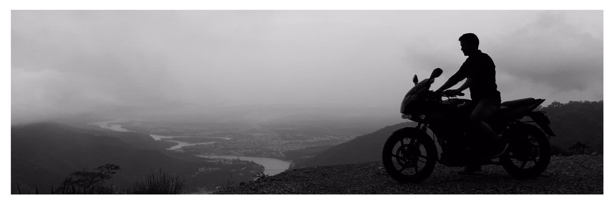 nsjeena's tweet photo. Four wheels move the body,
Two wheels move the soul.

#spirituallife #whatawonderfulworld #happinessisinsideyou #nevergiveup #nextadventure #workinprogress #fitfam #wheelpose #bike #travelling #traveller #adventure #adventuretime #bikerider #biker #nsjeena #nileshsinghjeena https://t.co/8c7j6eyfyP