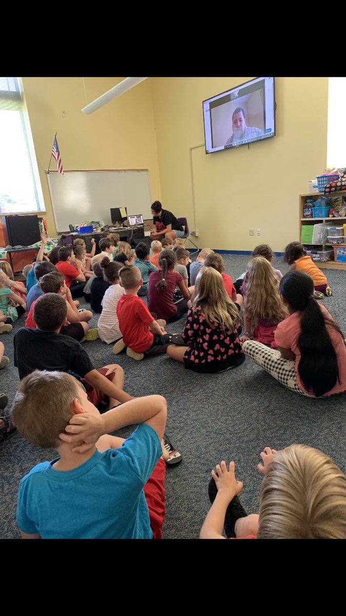 Drhendricks567's tweet photo. Guest speaker day .... Josh Stevens talking about #bloxels #fmtpride #fhsdlearns #fhsdpride https://t.co/yfkqmFSgZY