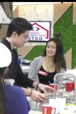 Therese02825211's tweet photo. A mag-ama content. mamemeet mo na si mommy lou mo bukas bb. sige tara sasama na tayo sa pamamanhikan guys. ay #PBB8TOTGA ASHTAN REUNITED https://t.co/drEKqUSccS