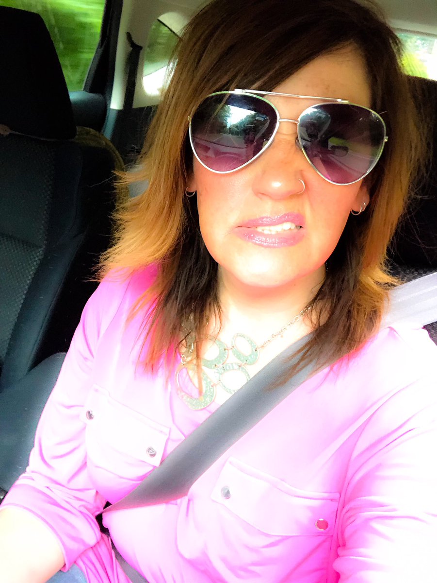 anngelle's tweet photo. Good Friday. It’s a car selfie. Look both ways then look again. Block party weekend kicks off at 1:00 on @Rock101Radio, https://t.co/QcCk8Oymo7, & the iHeart app.
#friday #youdidit #tgifnf #rockradio #newhampshiresrockstation #rock101 #nh #queencity #blockpartyweekend #WGIR https://t.co/qKl8IVGARN