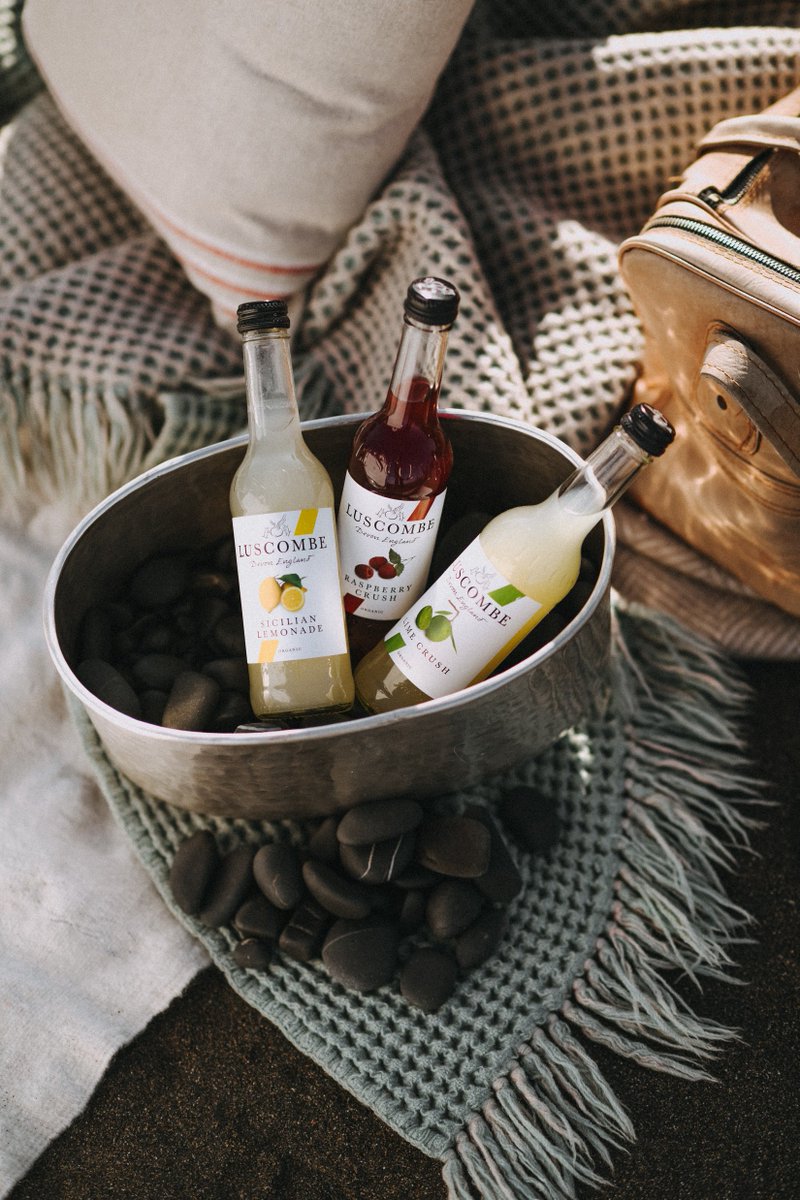 SpecialityFair's tweet photo. This weekend is all about relaxing and watching the #WimbeldonFinals ๐๐พ And what better way to relax than with a summer drink in hand? This week's #SFFF19ExhibitorSpotlight is @luscombedrinks who are one of our longest standing exhibitor partners! #DaysofLuscombe #SFFF19 https://t.co/75cgZF3iQw