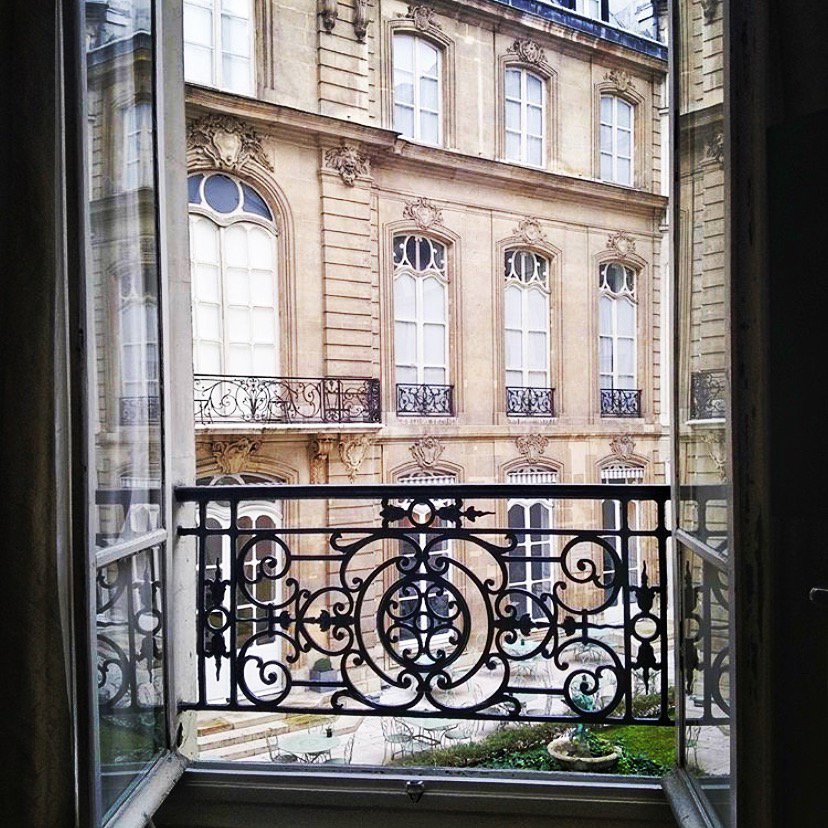 Planning a city break in Paris ? 
Make sure you check out our summer offer, save up to 40% 🔖
saintjamesalbany.com

#SaintJamesAlbany #hoteldeals #paris #summer #restaurant #spa #roomwithaview #tuileries #ruederivoli  📷 : @join.jor