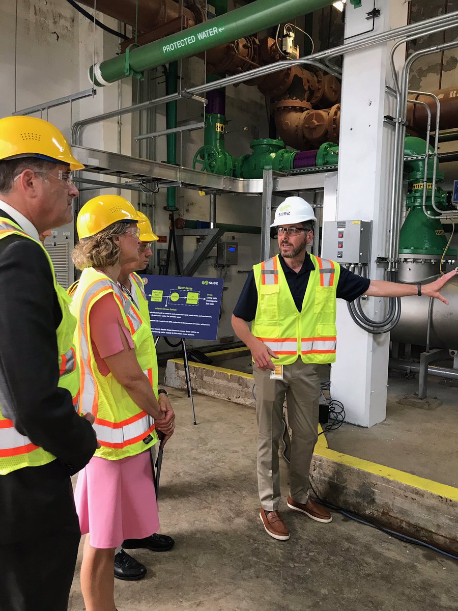 Protecting our aquifer. Preserving drinking water. Saving taxpayers $.
 
Excited to unveil Nassau's new water reuse project, which will save 300M gallons of water annually at no cost to taxpayers. Thanks @SUEZWaterLI for helping us safeguard clean water for generations to come.