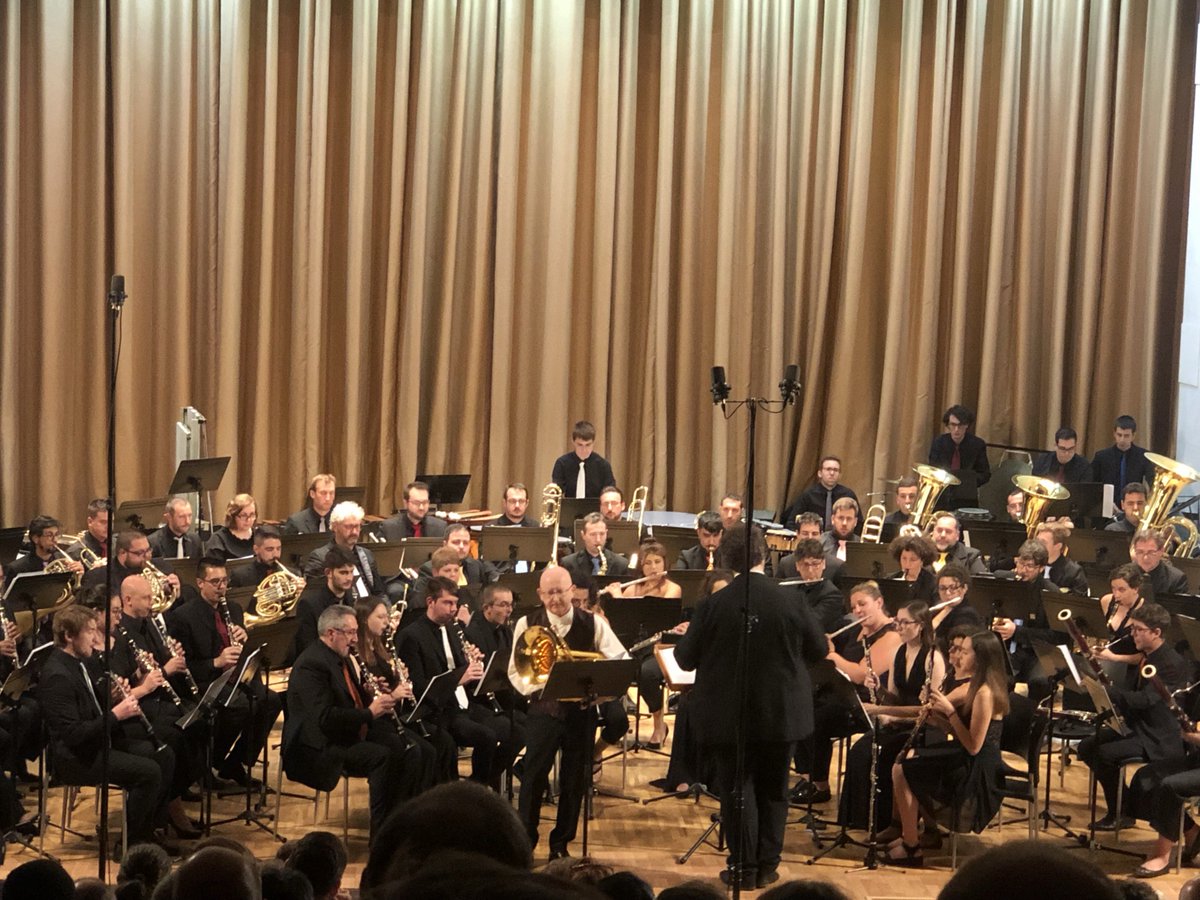 WASBE1's tweet photo. Rovereto Wind Orchestra (Italy) with their conductor Andrea Loss and Steven Mead on the Euphonium performing live at the WASBE World Conference in Buñol, Spain.
#wasbe #wasbeconference #wasbebunol #wasbe2019 #bunol #bunol2019 https://t.co/5RszBvo4TS
