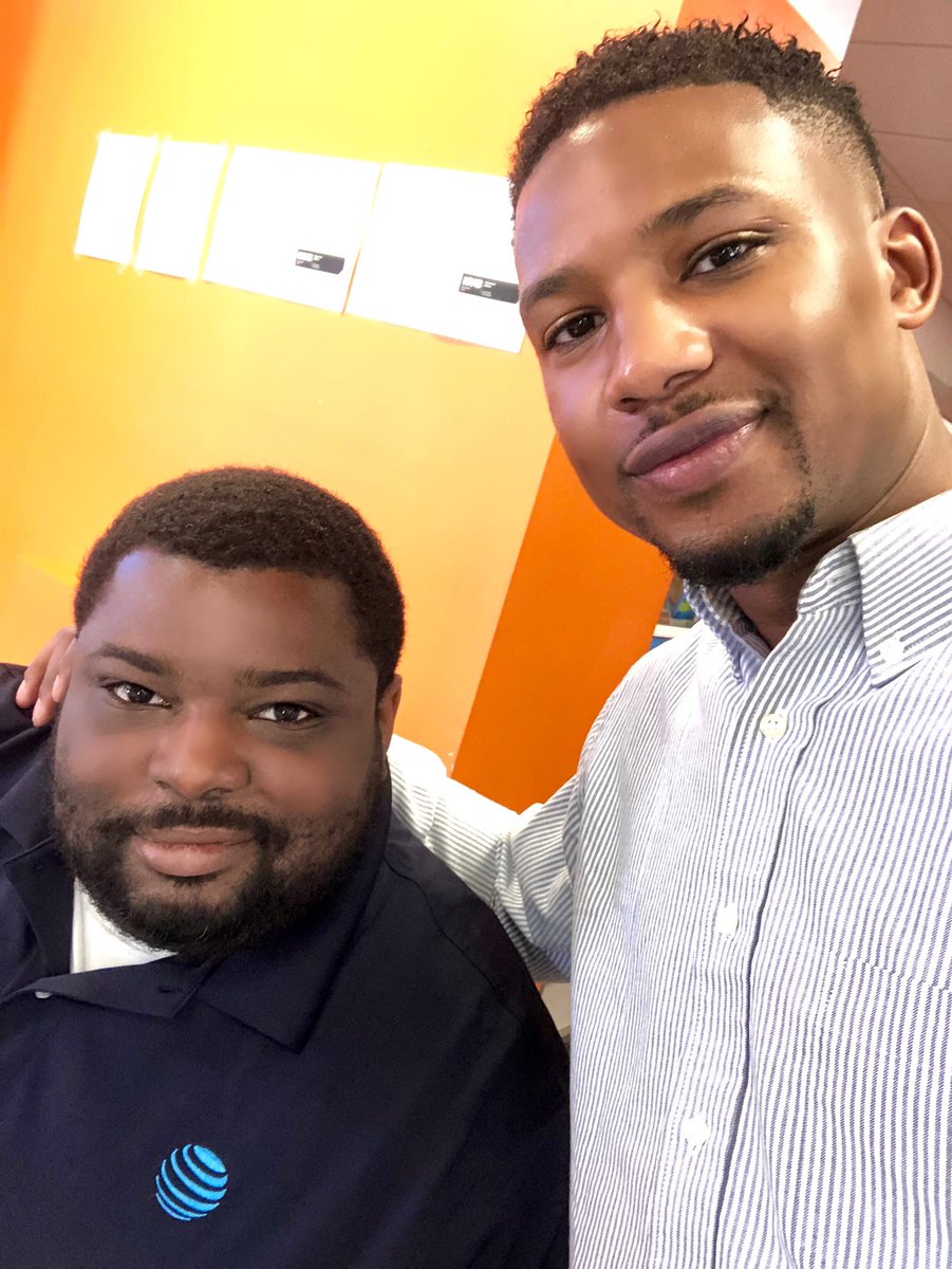 iamrobjean's tweet photo. 1st #DIRECTV PREMIUM out before 12PM. Let’s Gooo!!! 🔥🔥🔥🔥🔥#AROzonePark is FIRED UP!!! @MariaTeresa_att @Ahmad_Al02 @RicardoIsGreat @Edith_Acevedo06 @gonty_13 @_Shelley_G #WalkOutWatching 📺📺📺 https://t.co/fVfC7ECpLf