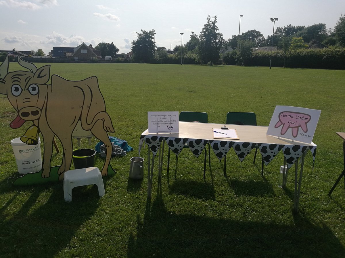 Year 4 <a href="/FirsideJunior/">Firside Junior School</a> are all ready for you to come and 'milk' Daisy the cow! A prize for the fastest time. 
Firside Festival running from 5 - 9pm. Look forward to seeing you!
