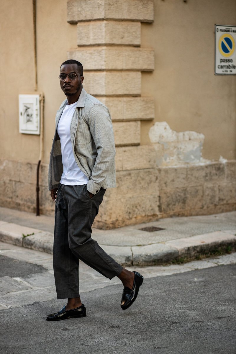EliAnkutse's tweet photo. Our @JOSHUAsDigital editorial shoot in collab with @ApetoGentleman for Mr. P by @MRPORTERLIVE is now live on JOSHUA's ~ https://t.co/k6hTQ7NbxZ ✨ More to follow! #asummertale #MrP #SS19 | 📸 @allChrisB https://t.co/Wr1DVsWBum
