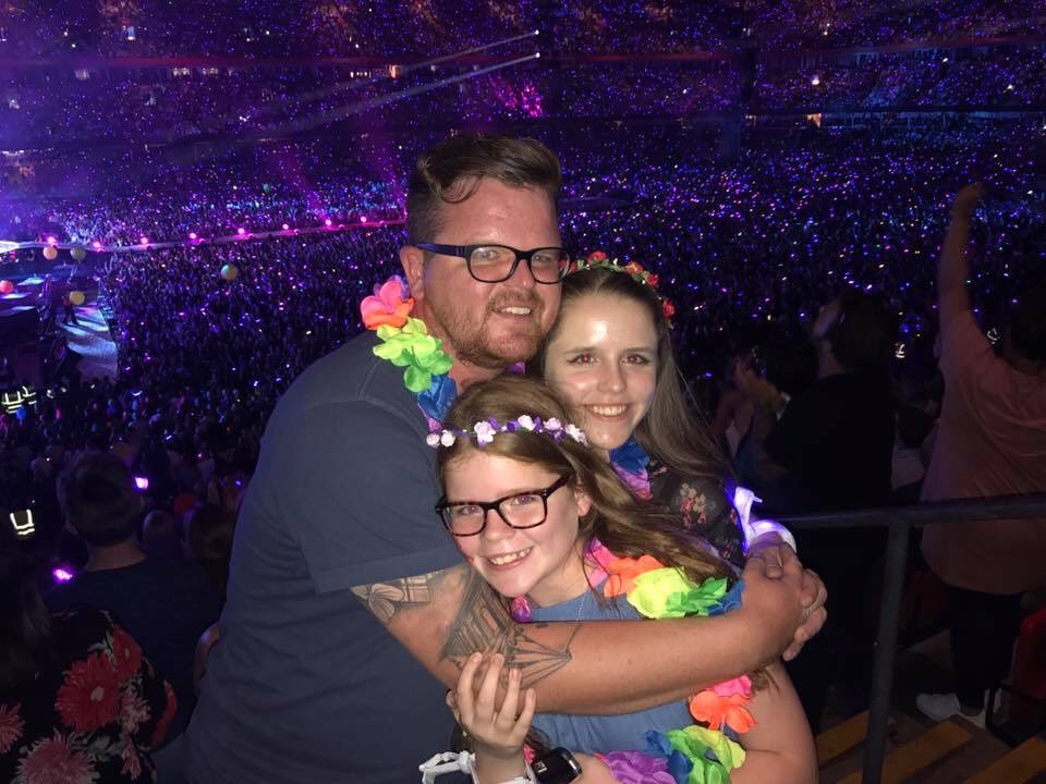 violet_smart's tweet photo. Two years ago today was the day that I got to watch my favourite band❤️ https://t.co/zn61bR8Pfp