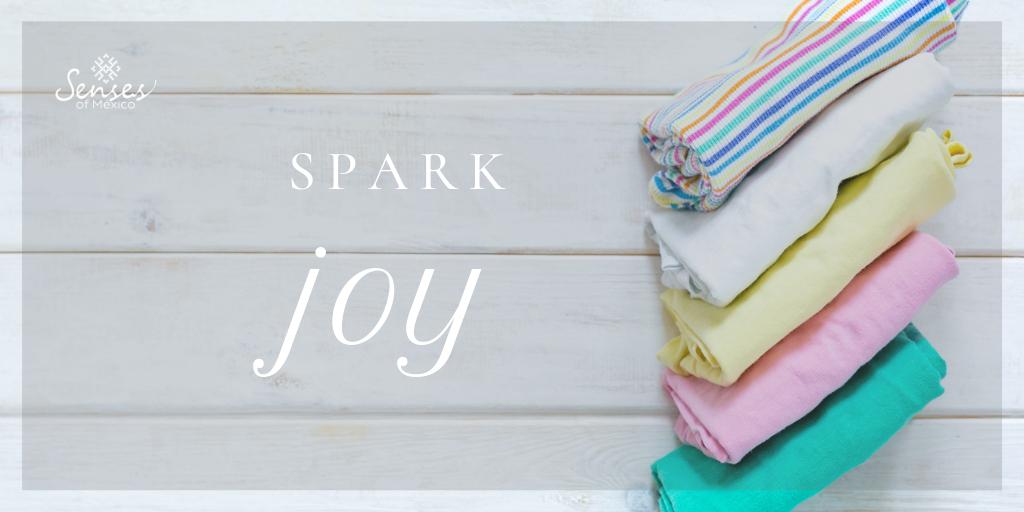 Discover the life-changing magic of tidying up. Keep whatever sparks joy! Read our article bit.ly/31T7sSE #mariekondo #konmari #konmarimethod #sparkjoy #tidyingup #tips #organizingideas #japaneseculture #travel #puertovallarta #wellness #helpfultips #SensesOfMexico