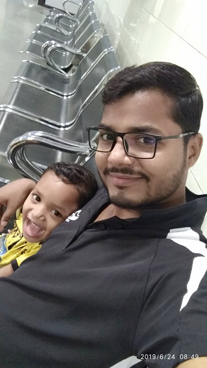 Raj_Prajapati14's tweet photo. रहे #सलामत जिंदगी उनकी
जो ☺️मेरी #𝗞𝗵ůş𝗵ì की फरियाद करते हैं!!!
ऐ #खुदा✌️ उनकी #𝗭𝗶𝗻𝗗𝗚𝗶 खुशियों से भर दे
जो मुझे #𝗬åå𝗗 करने में अपना Ėķ-𝗘𝗸 पल☝⏰बर्बाद करते हैं
#crazy_Boy💕💕 https://t.co/PvJW2vchjm