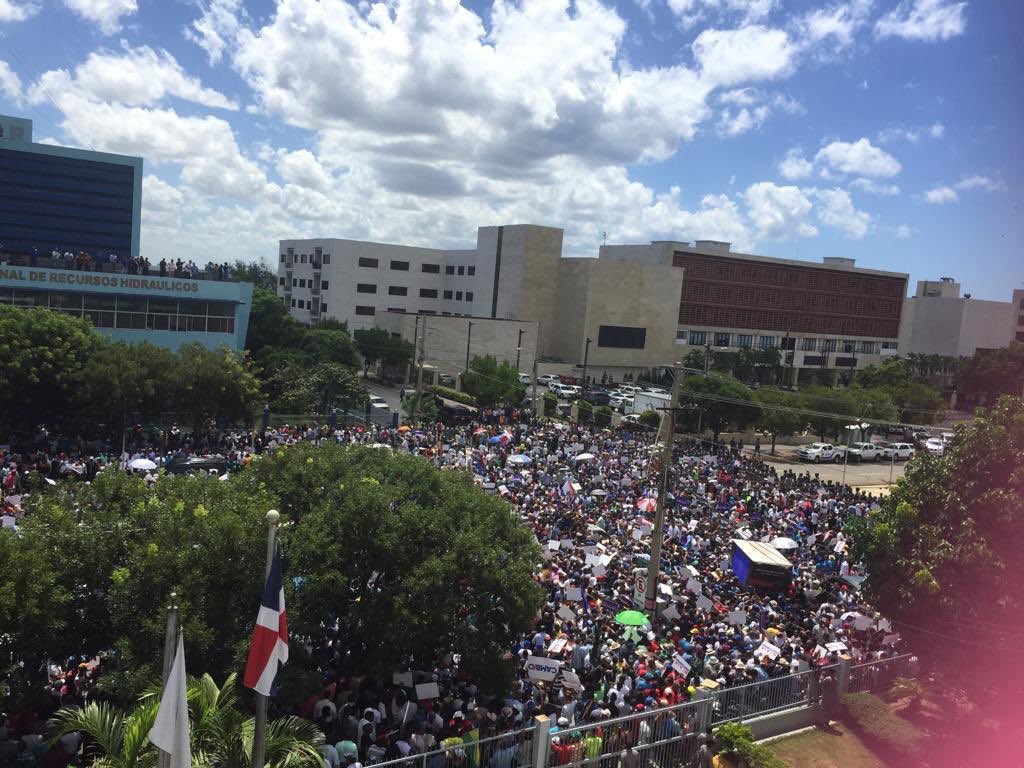 RCNoticias tweet media