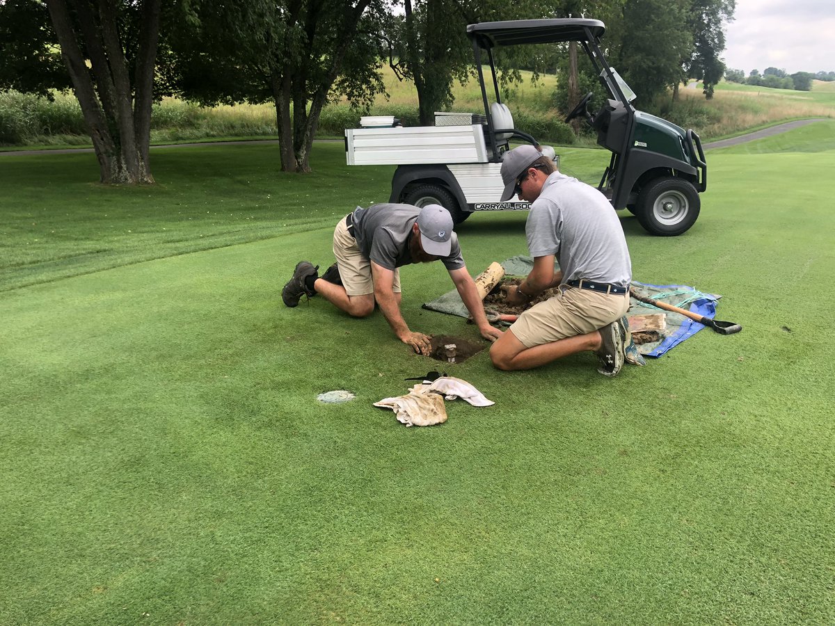 <a href="/abkarian_scott/">Scott Abkarian</a> and <a href="/EllerTyler/">Ty Eller</a> get their first irrigation experience of the summer #smallestholeever #rookies #neverstoplearning