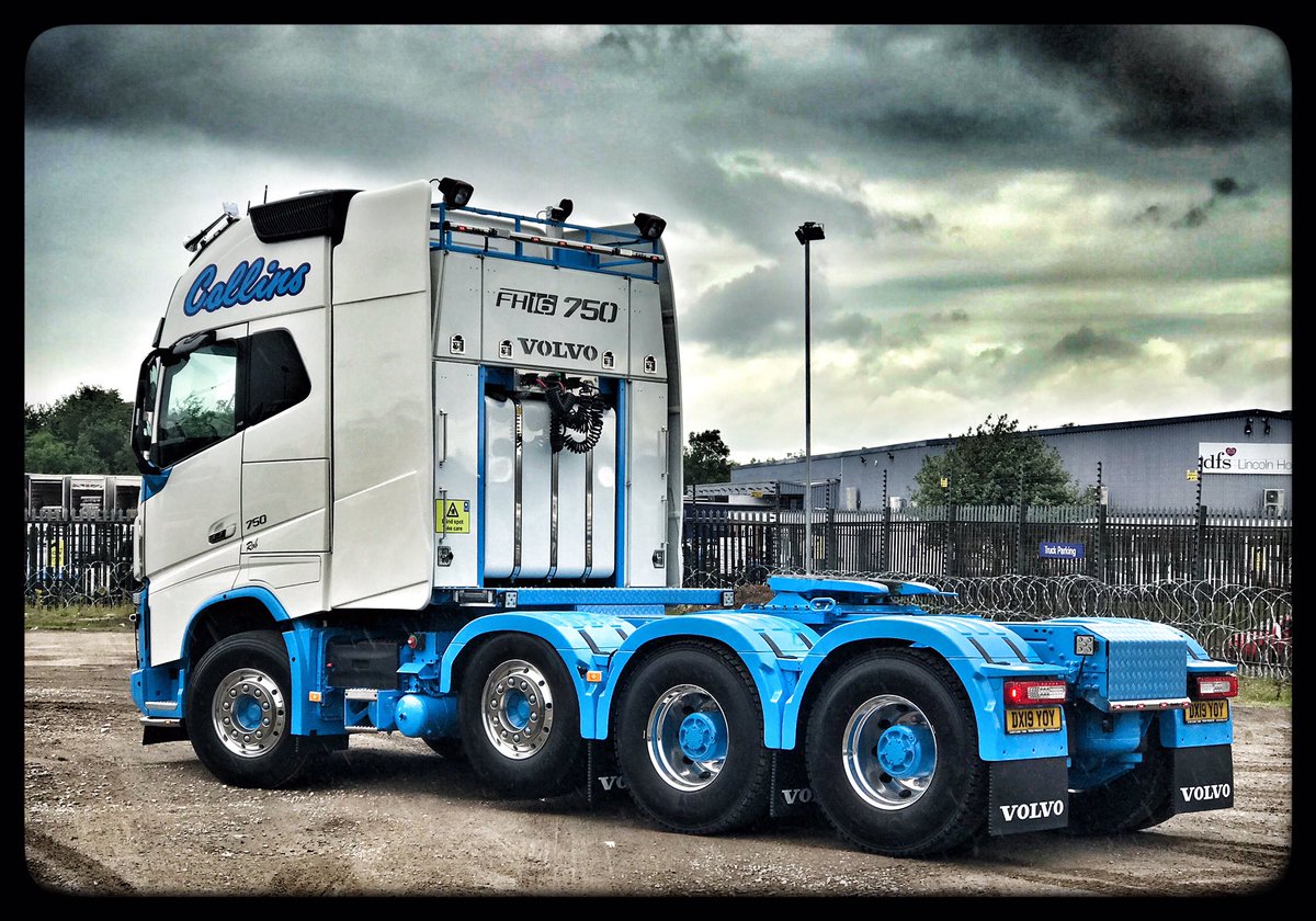 O5OGT's tweet photo. No compromise approach with the latest Heavy duty Hardware &
Beast No2 for @Collins_Earth
Supplied and support from @HartshorneGroup #Alfreton
Bringing it together with @KelsaTrucks @Lantlaneltd @VolvoTrucksUK ๐ฌ๐ง๐ธ๐ช https://t.co/VwPtdqXAKb
