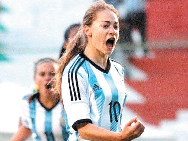 RevistaGM5's tweet photo. Las 5 leyendas del futbol femenil
Sigue leyendo, LINK ⬇
➡ https://t.co/xm8xNgLTK5 ⬅⚽🤾♀
GM5: "El balompié femenino se ha desarrollado a pasos agigantados.". @StrendusOficial @AnotherCo #AdrenalinaQueSíNecesitas #FelizMiércoles WhatsApp, #fakebookdown #SIGUEMEYTESIGO https://t.co/FltqkyidH0