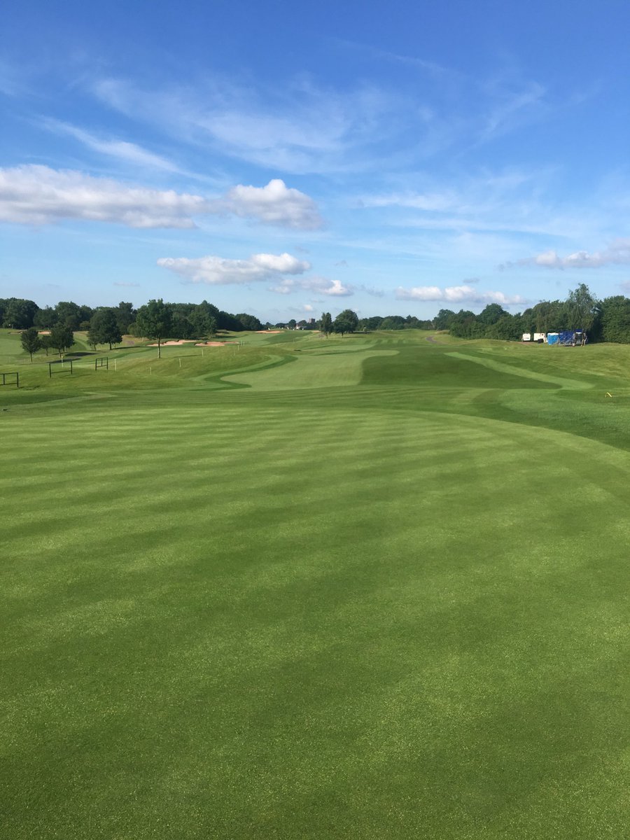 The Roman Road Course looking great for this weekends Celebrity Cup ⁦<a href="/TheCelticManor/">Celtic Manor Resort</a>⁩ - well done ⁦<a href="/GaryCon11024388/">Gary Connell</a>⁩ and the team - great job !