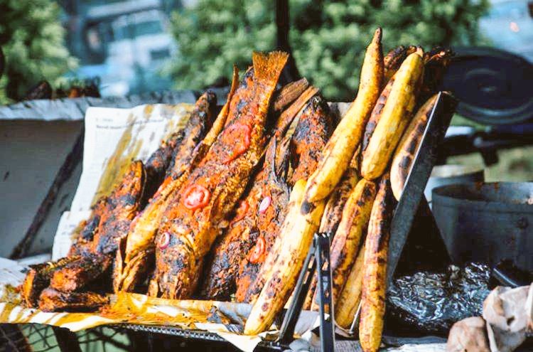 OskleanFA's tweet photo. @PHCinpictures @BoleFestival @samkinzify @ceentyarh @Manlike_ED @pastor_ahlex @DaminaboEric @mazi_duce @Tweetestboi_ph @may__donny @ogaparrot It will be so good and yummy to have some bole and fish at this coming bole festival 2019 after light football work out.
#LetsChopBole #Bolefestival19 #OskleanFA https://t.co/zZzfXGaTS9