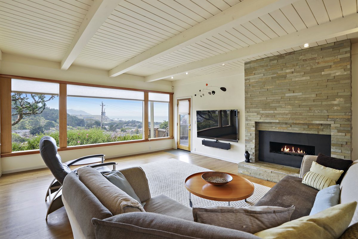 AvantSF's tweet photo. #JustListed 495 Goodman Rd, CA for $7,200/mo | Tour the property here: https://t.co/v0BLBC1RiD | Contact Matthew Ma 415.375.0788 | matt@matthewma.com | Lic. 01827568 or Eileen O'Reilly 415.793.7535 | eileen@oreillypg.com | Lic. 01928600 #Pacifica #California #RealEstate #AvantSF https://t.co/pLuTxaz0ZF