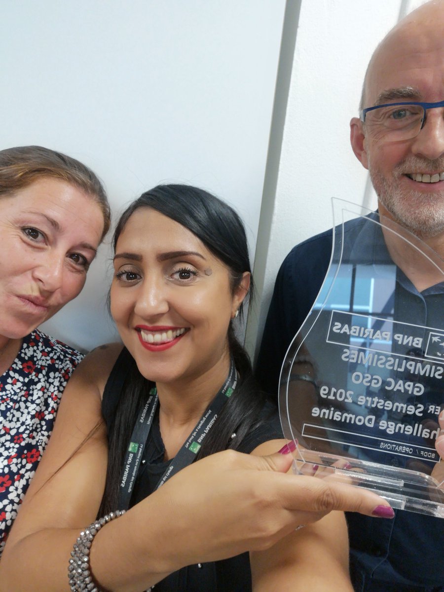 Lanaelbettioui's tweet photo. C'est "SIMPLISSIME"! Remise des prix challenge 1er semestre 2019 au #GPACGSO récompense pour la contribution active à la démarche d'effacement d'irritant domaine COMPLÉTUDE 👍#BDDFoperations @SPazdyka @xkressmann @ValerieFayet @jeauffroy @p_cnapelynck @BernardKoltes @volvo33000 https://t.co/JQNWDIgsE1