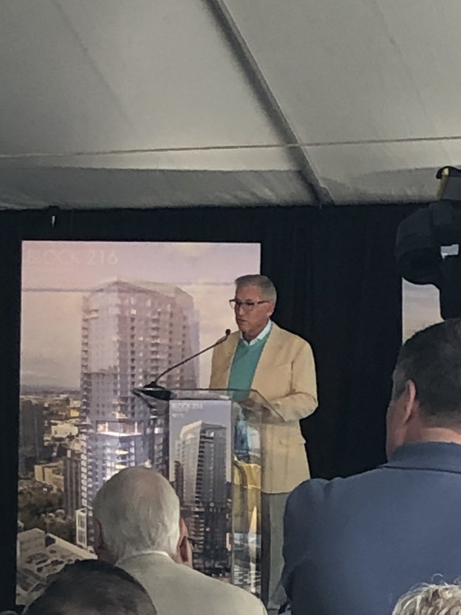PortlandPermits's tweet photo. 🏗️ Congratulations to Walt Bowen, BPM Real Estate Group and @RitzCarlton for breaking ground on your new tower in downtown Portland! #bureauofdevelopmentservices #portland #portlandpermits #portlandconstruction #pdx https://t.co/lte11DuZ6F