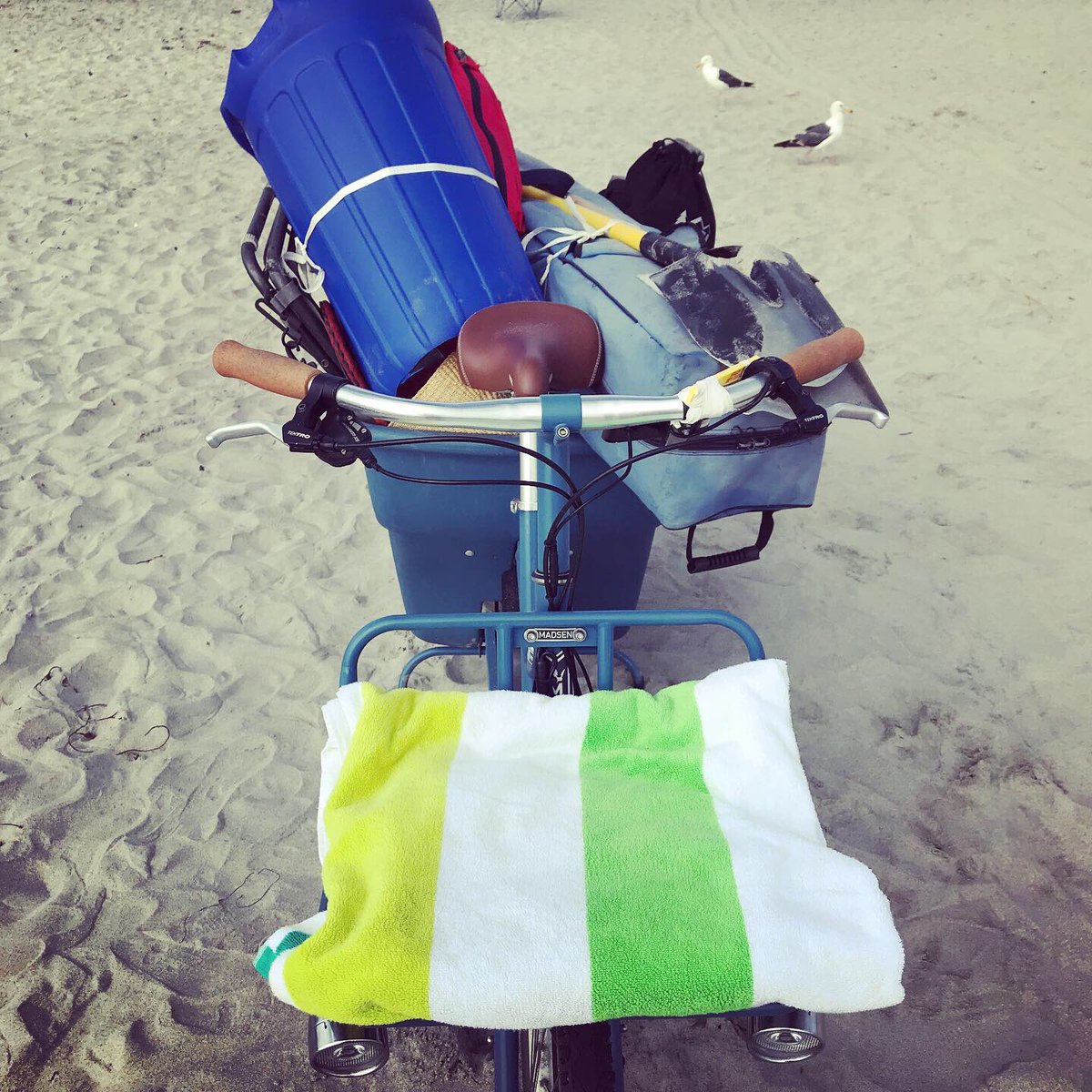 madsencycles's tweet image. What can your bike carry?
#cargobike #madsencycles #600lbsofpeopleandcargo #bucketbike #beachbike