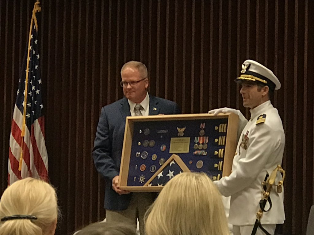 peck_simon's tweet photo. Honored to have attended the retirement ceremony of @uscoastguard  CDR Joseph Comar and @caseweatherhead EMBA graduate 2017. Thank you for your service Joe. https://t.co/n0mr63tL6n