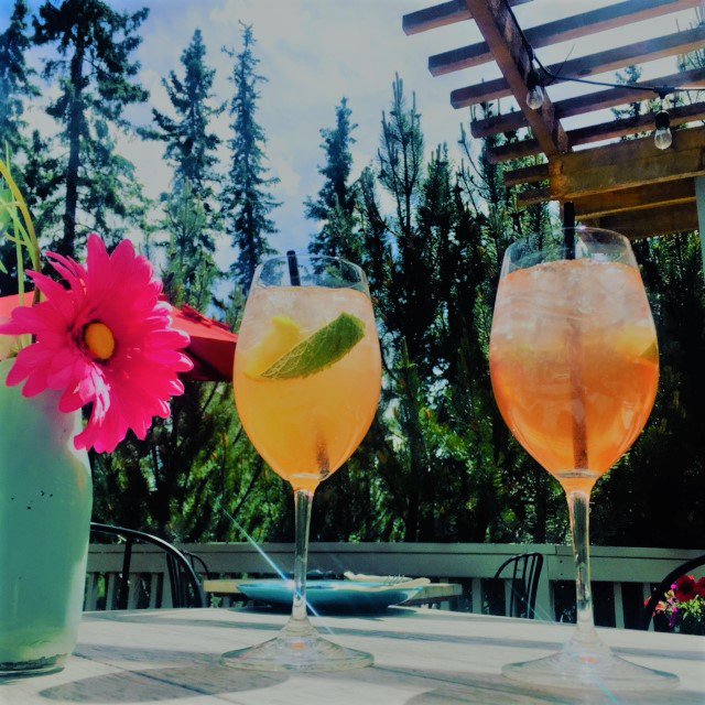 italfarmhouse's tweet photo. Wine on the deck? We LOVE summer!
#ItalianFarmhouse #FineDining #YYC #Calgary #BraggCreek #foodie #FoodWithNames #restaurant #Italian #ItalianRecipes #ItalianCanadian #RockyMountains https://t.co/P6uBPYNSqi