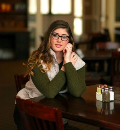 EmpoweredEye's tweet photo. Happy Friday! What are your weekend plans? #EmpoweredEyewear can shift into any #look you need, whether you're going out with friends or staying in to watch a good movie! #EmpoweredEyewear #LiftSwitchClick #Interchangeable #Glasses #Frames https://t.co/UYRTHPaVZ8