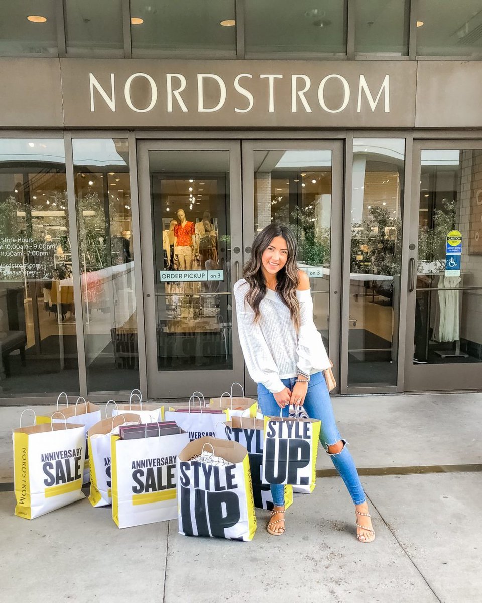aroundtownbabe's tweet photo. Nordstrom Anniversary Sale: Early Access https://t.co/mcFpC7Fbdu https://t.co/FxGm5VNZ9P