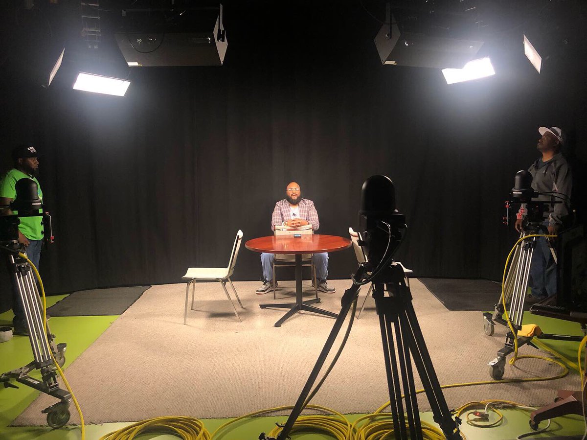 360KCUncut's tweet photo. A lot of new content on the way!!  #KitsapCountyUncut #BackAtIt #TV #NationWide #15Cities #10States #Cali #Florida #Georgia #Texas #Washington #Tennessee #Philly #Chicago #Boston #NewYork #Seattle #Bremerton  just to name a few locations @HOODXTV #WeGottaGoBack https://t.co/d5rBEMBz6k