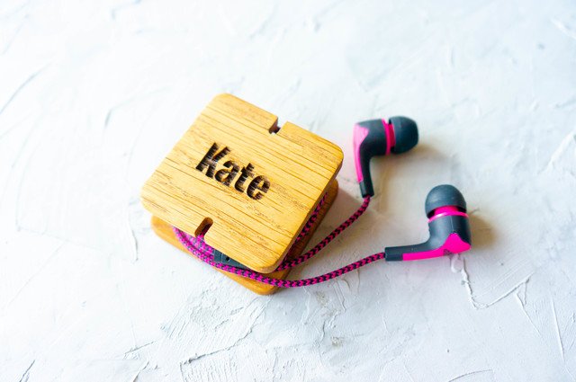 MemorableLand's tweet photo. Natural Oak Wood Headphones Holder
#personalized #wooden #accessories #diy #custom #wood #gift #engraved #handmade #formusician #musicgift #bestselling #memorableland https://t.co/tRLxBxayjQ