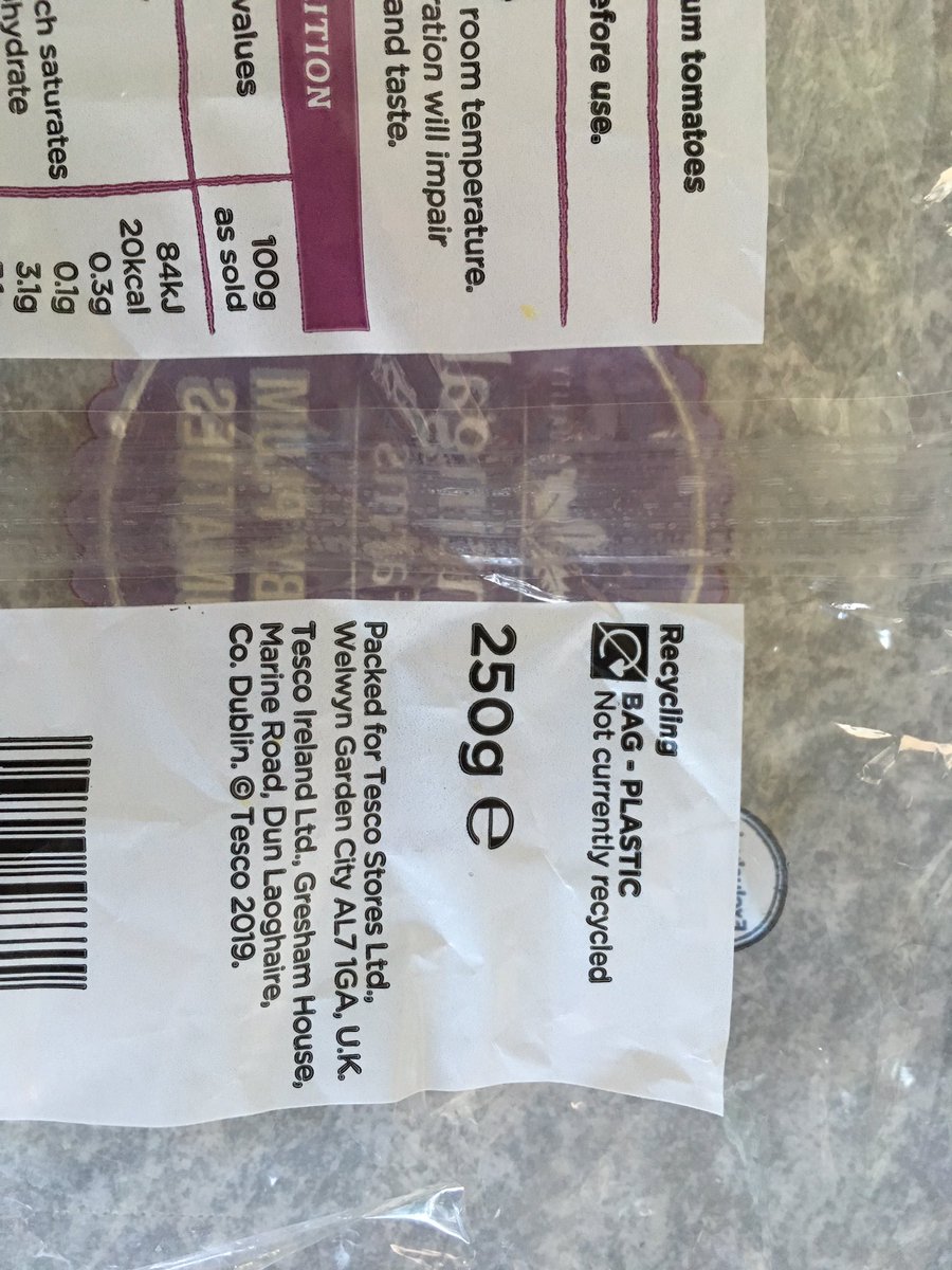 elizabethfeltoe's tweet photo. @Tesco no thanks please put tomatoes in something I can recycle or sell cherry tomatoes loose #ourplasticfeedback https://t.co/ef7yKRW9lR