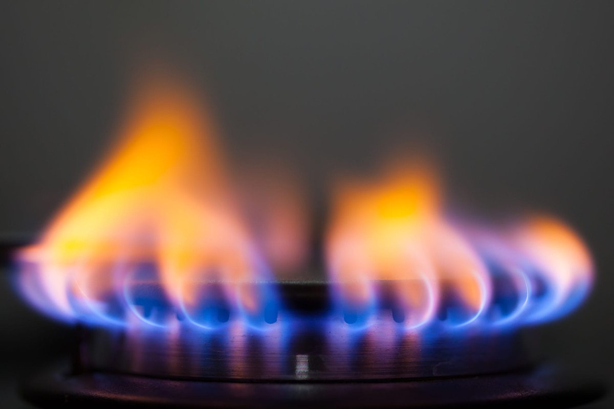Como_Oil's tweet photo. A major advantage of using propane fuel is that it is relatively cost effective!
Your bang for the buck fuel, produces many more units of energy than many other fuel sources! #PropaneFacts https://t.co/dpWz7zrlfI