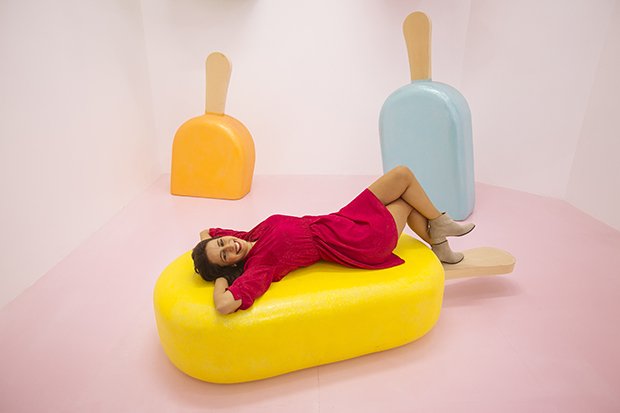 ftcmag's tweet photo. Você já deve ter visto fotos incríveis em meio a piscina de marshmallow, picolés gigantes, donuts e outras doçuras! Todas elas são reais e fazem parte do #OMuseuMaisDocedoMundo que está no Brasil. Nossa matéria especial #NoBlog #Todeschini! Quem vamos? 😍 https://t.co/cdcomYeSN0 https://t.co/wnvxvySnE4