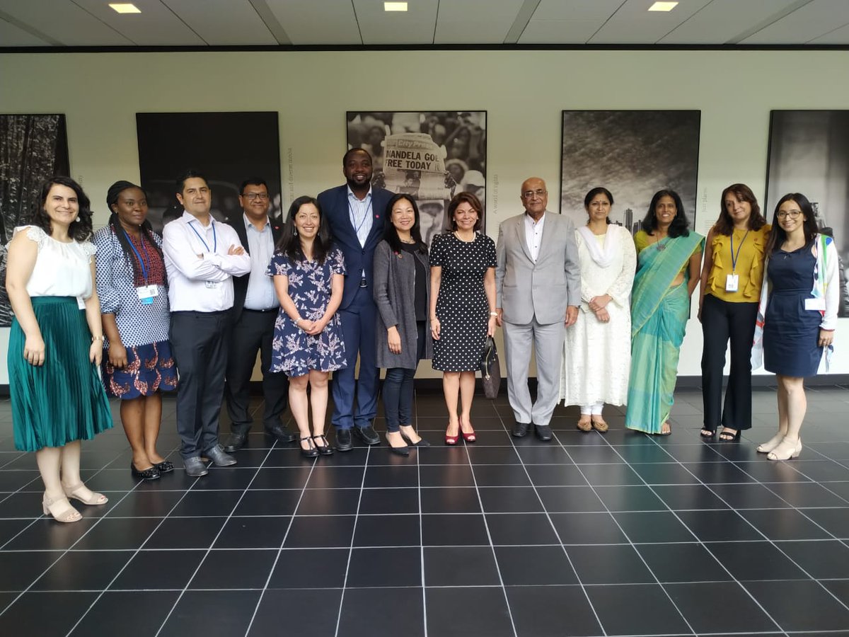 📸 1/2 of the <a href="/SVoice2030/">Southern Voice</a> network Secretariat, all six researchers presenting at our #SVSS2019 launch, former President of Costa Rica <a href="/Laura_Ch/">Laura Chinchilla M.</a> + Executive Director of Global Policy at the <a href="/unfoundation/">United Nations Foundation</a>, <a href="/M2Pham/">Minh-Thu Pham</a>. 

📍<a href="/FordFoundation/">Ford Foundation</a> Center for Social Justice
