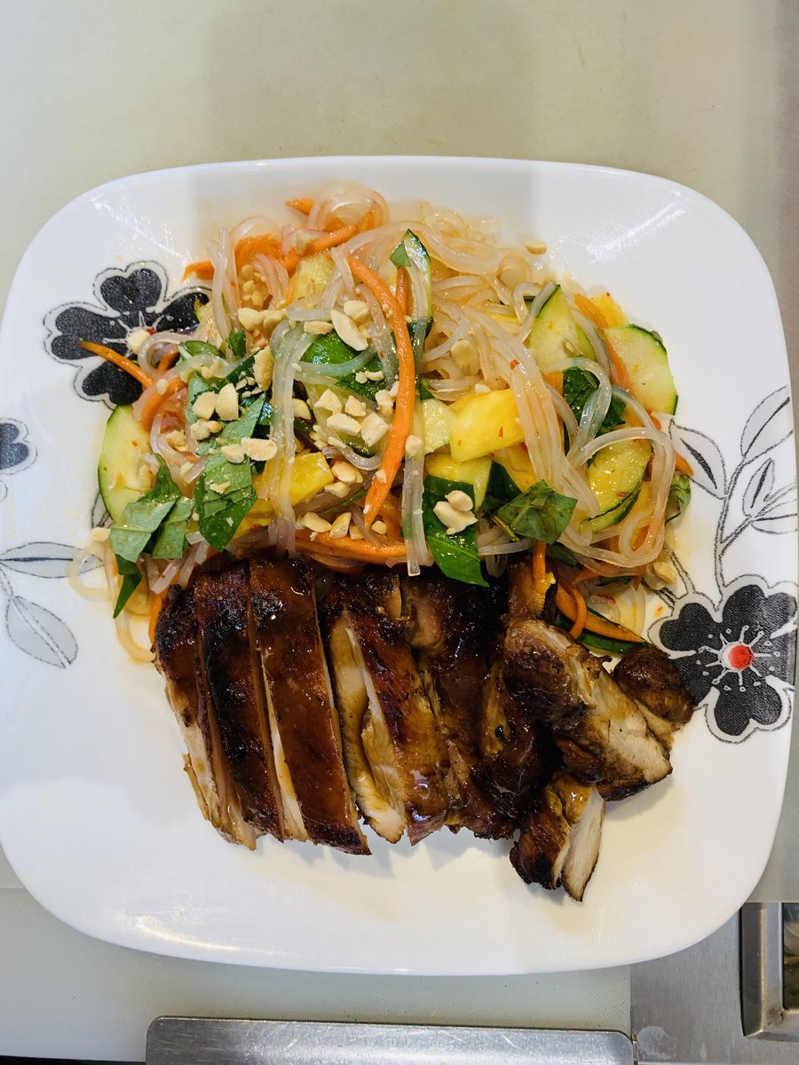 b_vietnamese's tweet photo. Grilled lemongrass chicken with tropical glass noodle salad @ The B’s Kitchen-1811 E.Cesar Chavez St 78702. https://t.co/NgUBW5QRTp