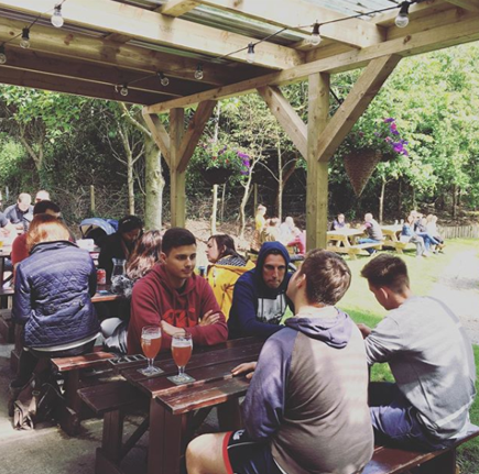 Pizza and weekends go together, like tea and toast or Ant and Dec. So book your table at our taproom by emailing info@carlingfordbrewing.ie  We're serving food from 5pm to 9:30pm every Saturday and from 1pm to 7pm on Sundays.  Menus here bit.ly/2vlRpxQ