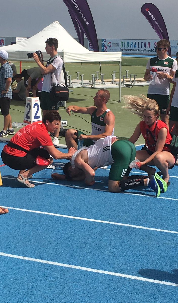 karenmayphysio's tweet photo. Hot last day @Gib2019 for the athletic finals and half marathons @UCLanMedicine MSc Sports Med students @physio_lib @zaragallichan &amp; @AndyBaller16 lead their teams brilliantly.. very proud of them https://t.co/dcy3dNNqSw