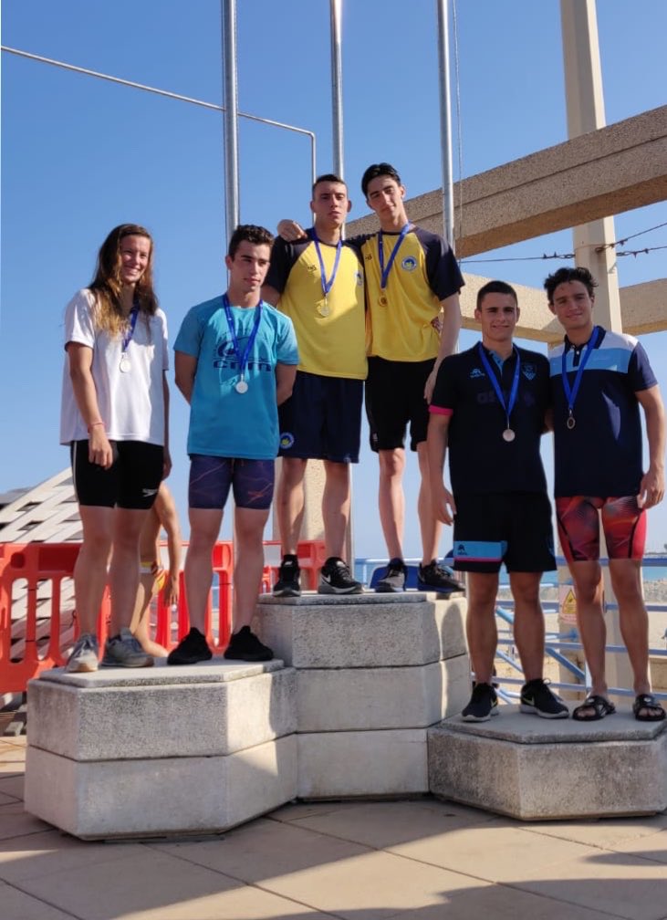 #CampCatalunyaJuniorOpenAbsolut
A la prova dels 200 esquena, l’Adrian Santos es proclama campio de Catalunya Junior 17a i en Pau Lana també es proclama Campio de Caralunya Junior 18a.
ENHORABONA CAMPIONS
#ForçaCNSB💪💦🏊‍♂️