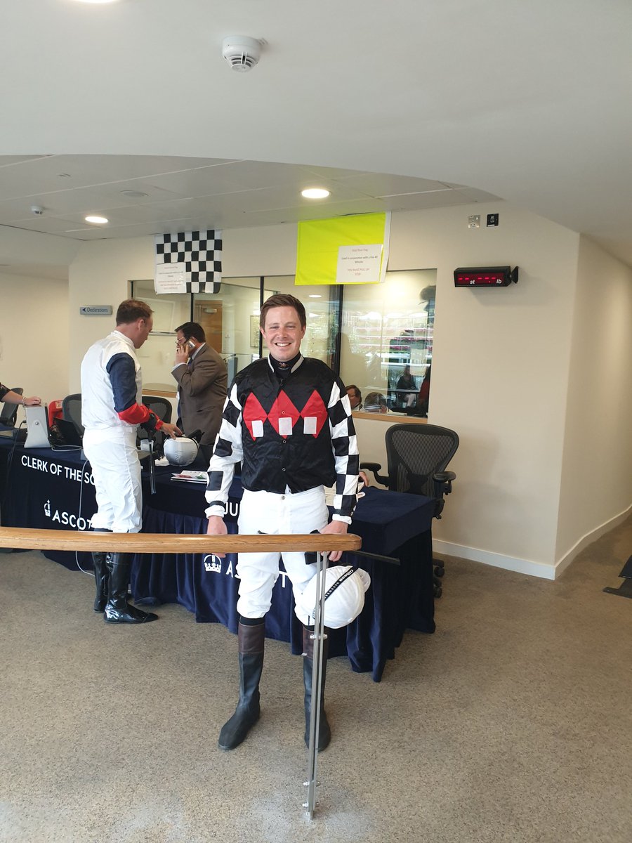 ClayStreetLtd's tweet photo. Nervous smiles before the off.... https://t.co/tuj2yjdkPD
