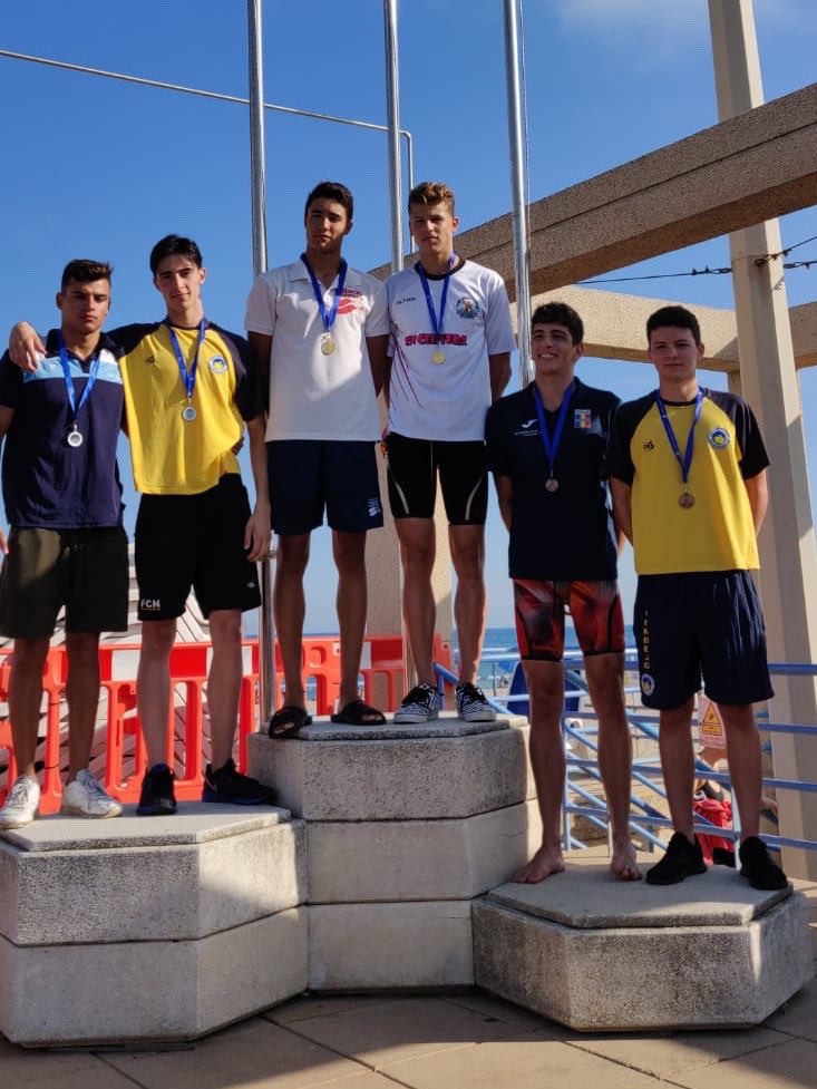 #CampCatalunyaJuniorOpenAbsolut
A la prova dels 50 Lliures, l’Adrian Santos es proclama subcampió de Catalunya i l’Alex Verdejo finalitza en la 3a posicio.
ENHORABONA CAMPIONS
#ForçaCNSB💪💦🏊‍♂️