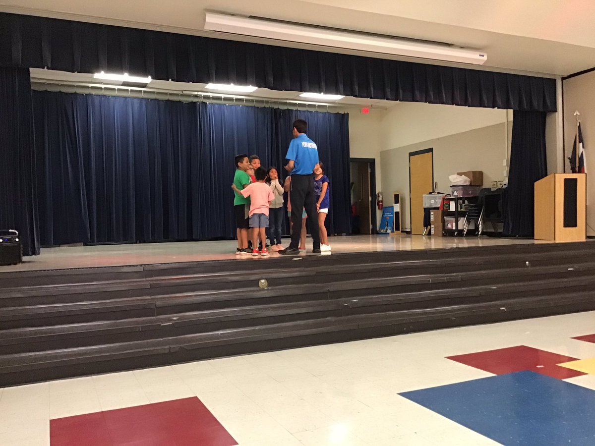 msmonicagarza's tweet photo. Thank to @OnsiteYouth for your continued support of our program & for teaching our students some sweet dance moves 💃 🕺🏻 this summer! #ThisIsNISD #DANCE #DanceExpression #SummerCamp https://t.co/tTqn1x0BmT