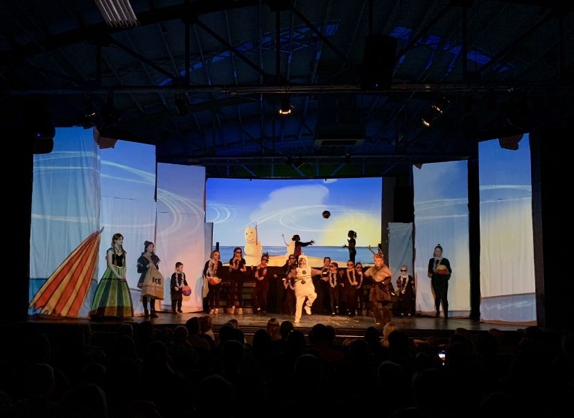 bwymedia's tweet photo. #CheckThisOut - Our friends at Oakland Theatre Arts Guild recently put on a @mtishows production of #Frozen using our #BroadwayQuality #ScenicProjections! We definitely couldn't let this #FridayFavorite go. ❄️⛄️ https://t.co/v3f2HUwgQU