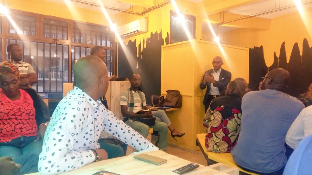 Hlcasbl's tweet photo. TALK &amp; INSPIRE #Agribusiness les jeunes ont besoin des modèles pour les attirer dans l'agriculture  #Entreprenariat #Agricole @UNCDFYouthStart @OSIWA1 @OSISA @Presidence_RDC @PNUDRDC @WVHungerFree @UyondukaPercy @FAO @SuisseRDC https://t.co/WRwtpZ6YyM