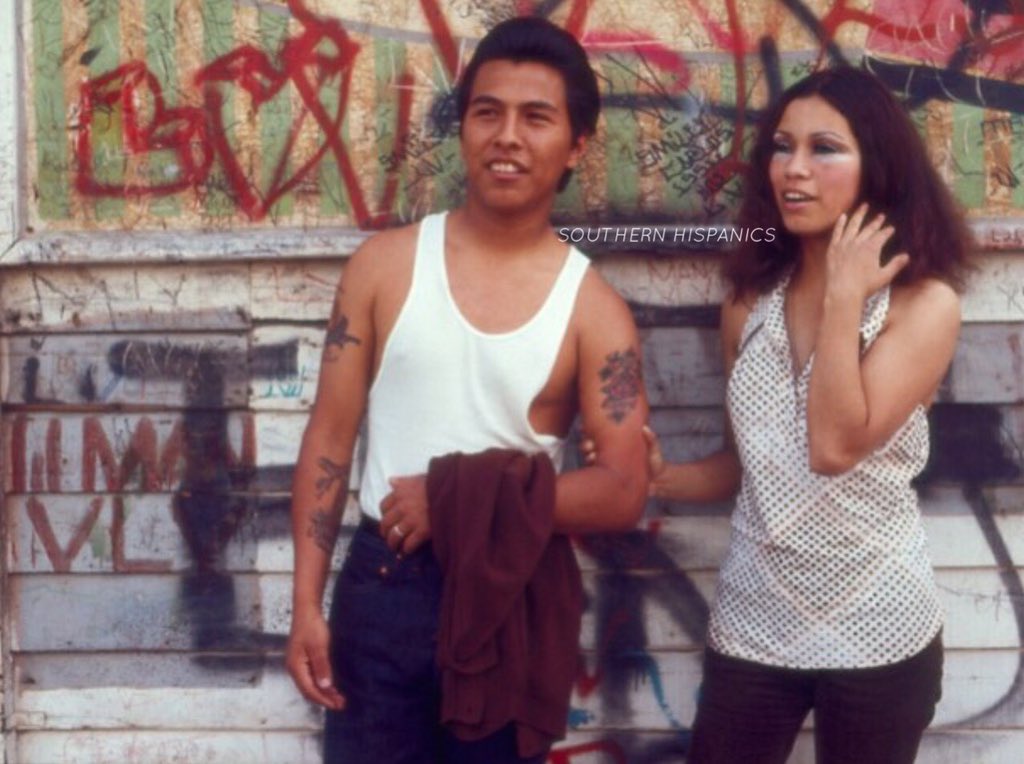 SoSideBarrios's tweet photo. Negro from LOTE MARAVILLA and Giggles from LIL VALLEY. 
#lotemaravilla
#lilvalley
#sur13
#sureños https://t.co/3fq4ruEoJM
