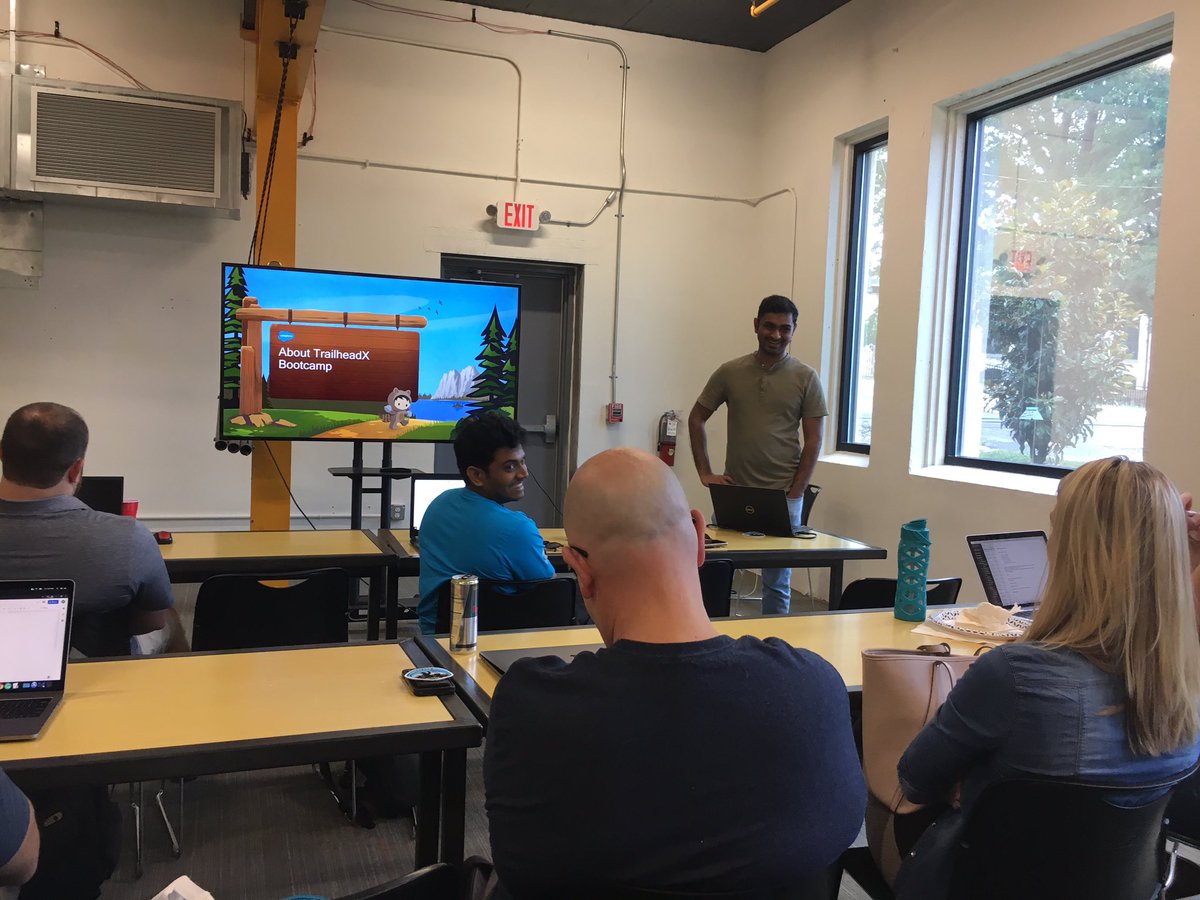 CLTSFUGs's tweet photo. Excited to hear more about the #TDX19 Bootcamp from @ravikolanu who’s been able to attend the past 2 years! #certsup #GlobalGathering 👨🏾‍🎓 https://t.co/TqoLO1R4XU