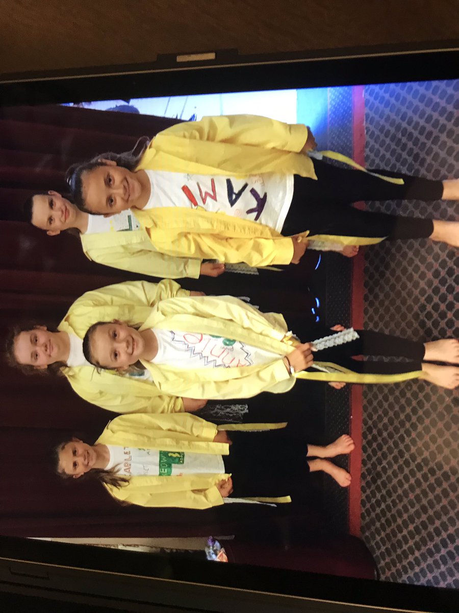 QuayYr2's tweet photo. Quay Dance Troupe looking fabulous and ready for the show @QuayHead @QuayAcademy @DRETnews #dretdance https://t.co/ywbeYA9Wqu