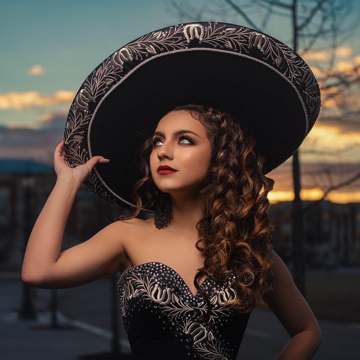 magnusdiv's tweet photo. Check out my instagram and Twitter @magnusdiv . I rarely post on here but I always post on IG. Just to recap I am a Portrait Photographer based out of Fort Worth. #fortworth #photooftheday https://t.co/NNKJSteoNU